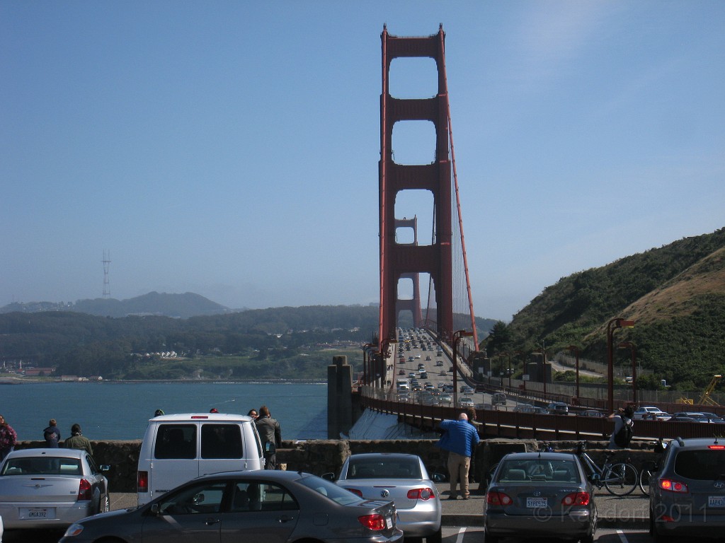 2011 Bay 2 Breakers Friday 0355.JPG - I was able to participate in the 100th annual running of the Bay to Breakers 12K race in San Francisco California. A weekend for sightseeing and racing.